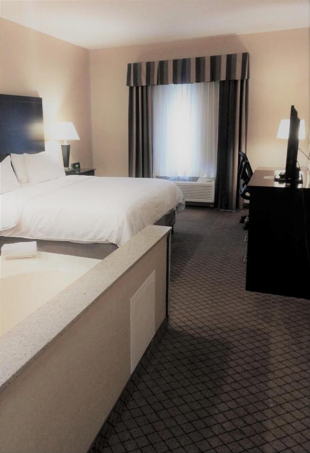 Holiday Inn Express Plymouth By Ihg מראה חיצוני תמונה