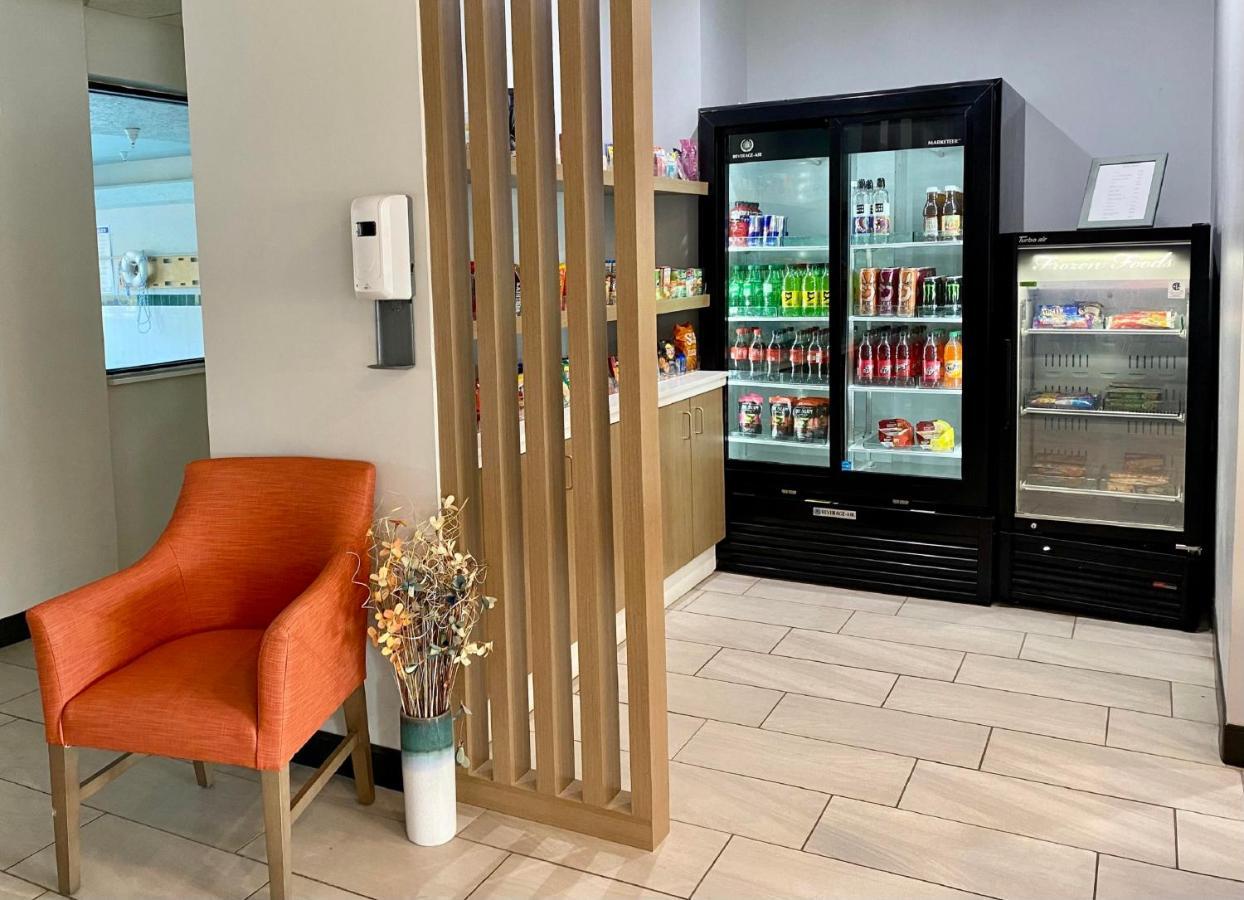 Holiday Inn Express Plymouth By Ihg מראה חיצוני תמונה