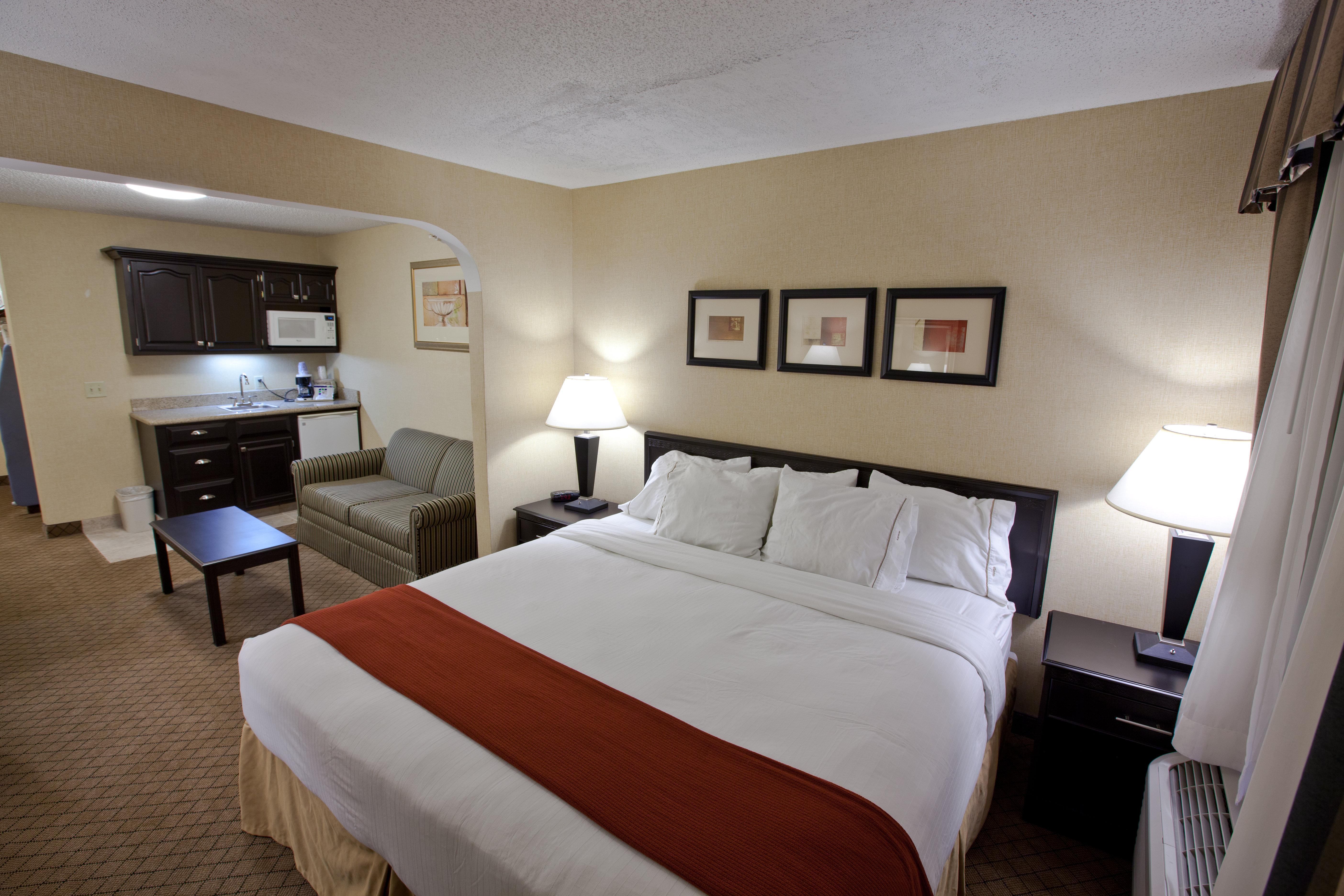 Holiday Inn Express Plymouth By Ihg מראה חיצוני תמונה