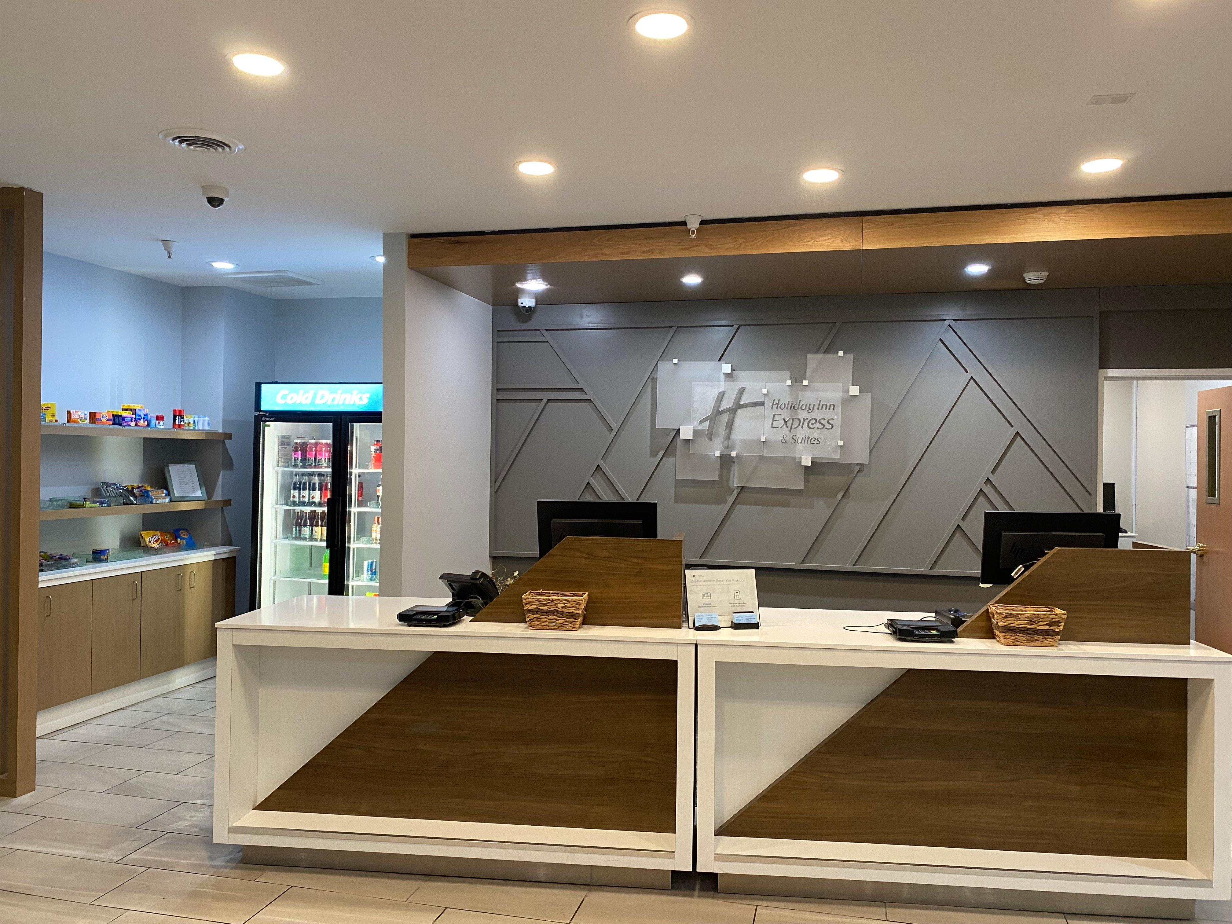 Holiday Inn Express Plymouth By Ihg מראה חיצוני תמונה