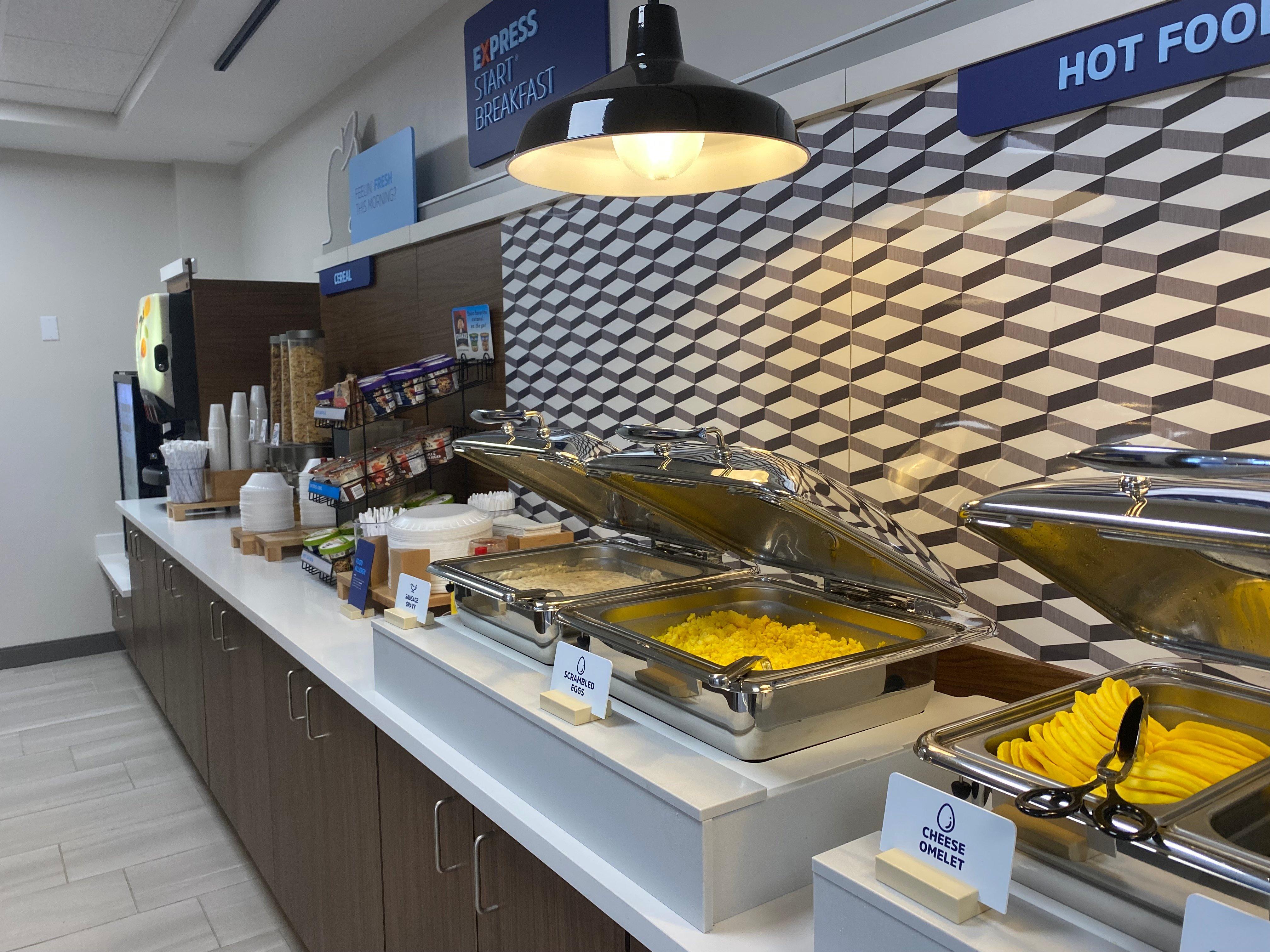 Holiday Inn Express Plymouth By Ihg מראה חיצוני תמונה